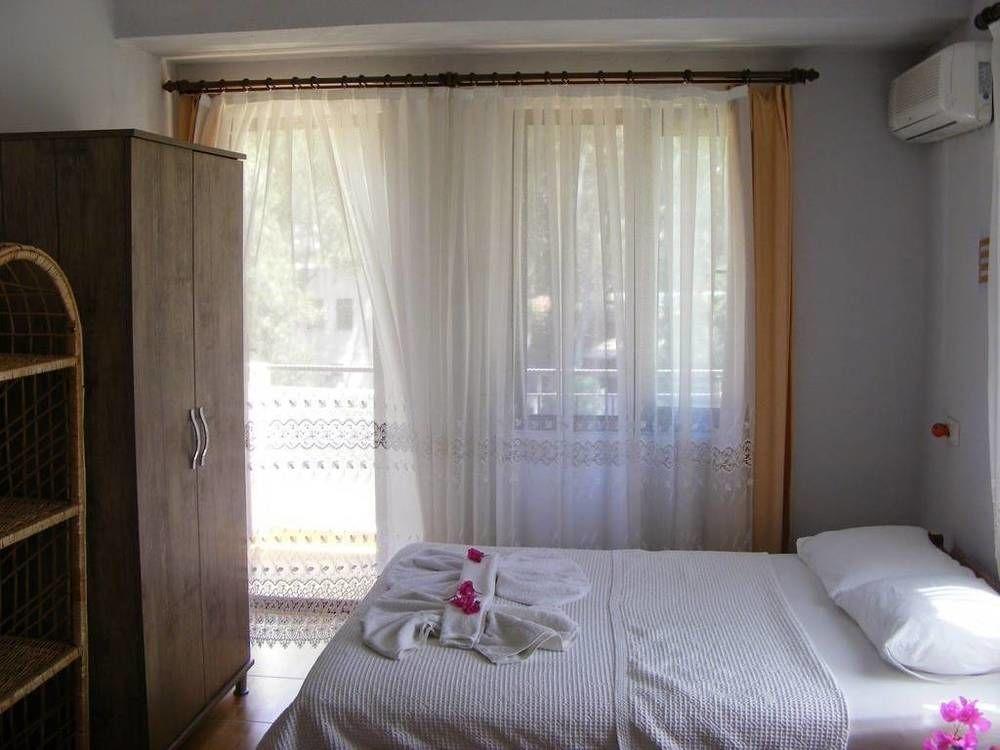 Eucalyptus Pension Патара Екстер'єр фото