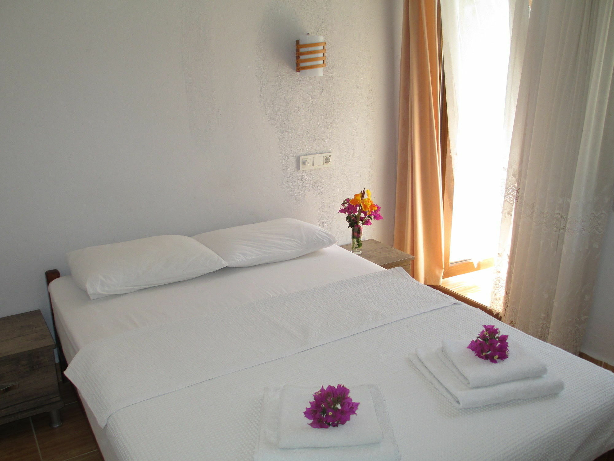 Eucalyptus Pension Патара Екстер'єр фото
